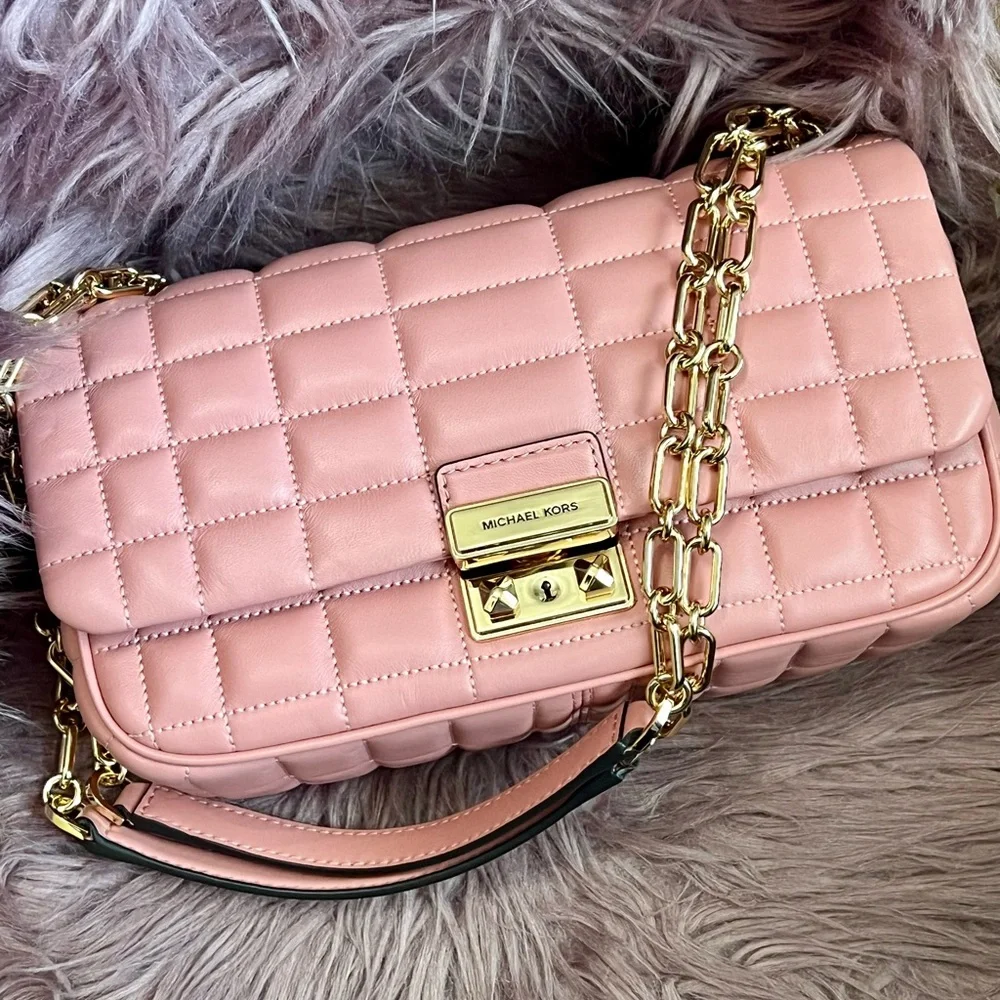 Michael Kors Quilted Pink and Gold Shoulder Bag - Picture 2 of 8